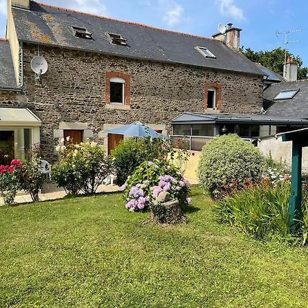 Maison De Famille Entre Terre Et Mer Lantic Exterior foto